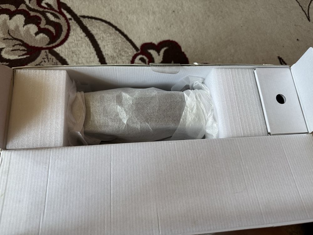 Продам XBOX ONE X 1 tb