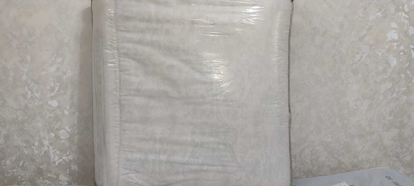 Продам матрас в манеж