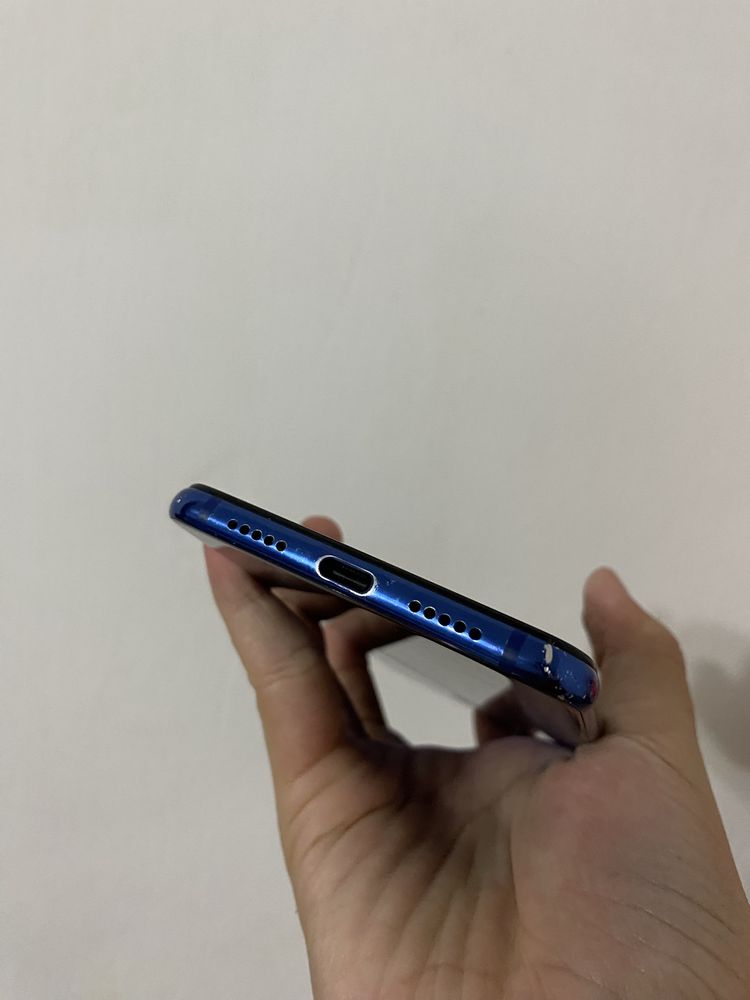 Xiaomi 8 Lite 64 гб