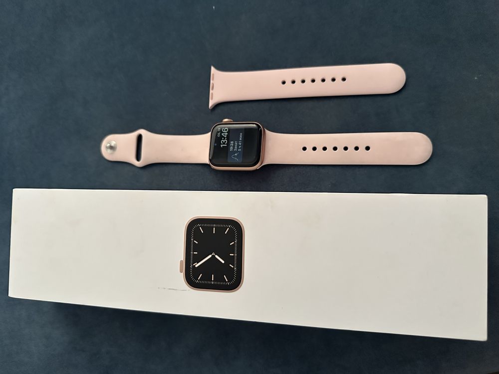Apple Watch series 5 40 mm, Gold Alu Pink