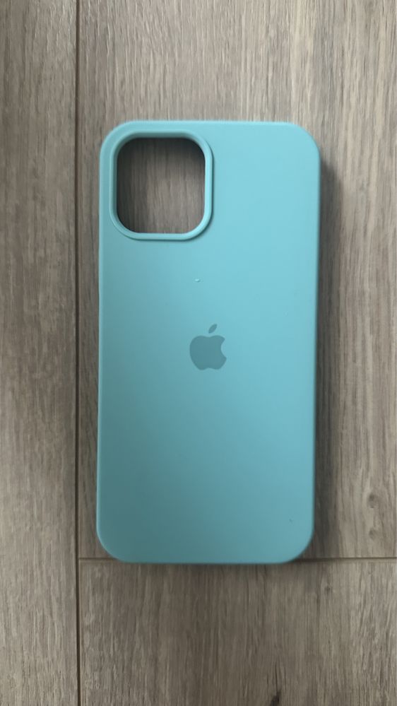 чехол бирюзовый на 12Pro Max,