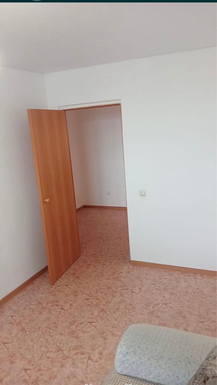 Продам 3 комн кв Жас Оркен 27400