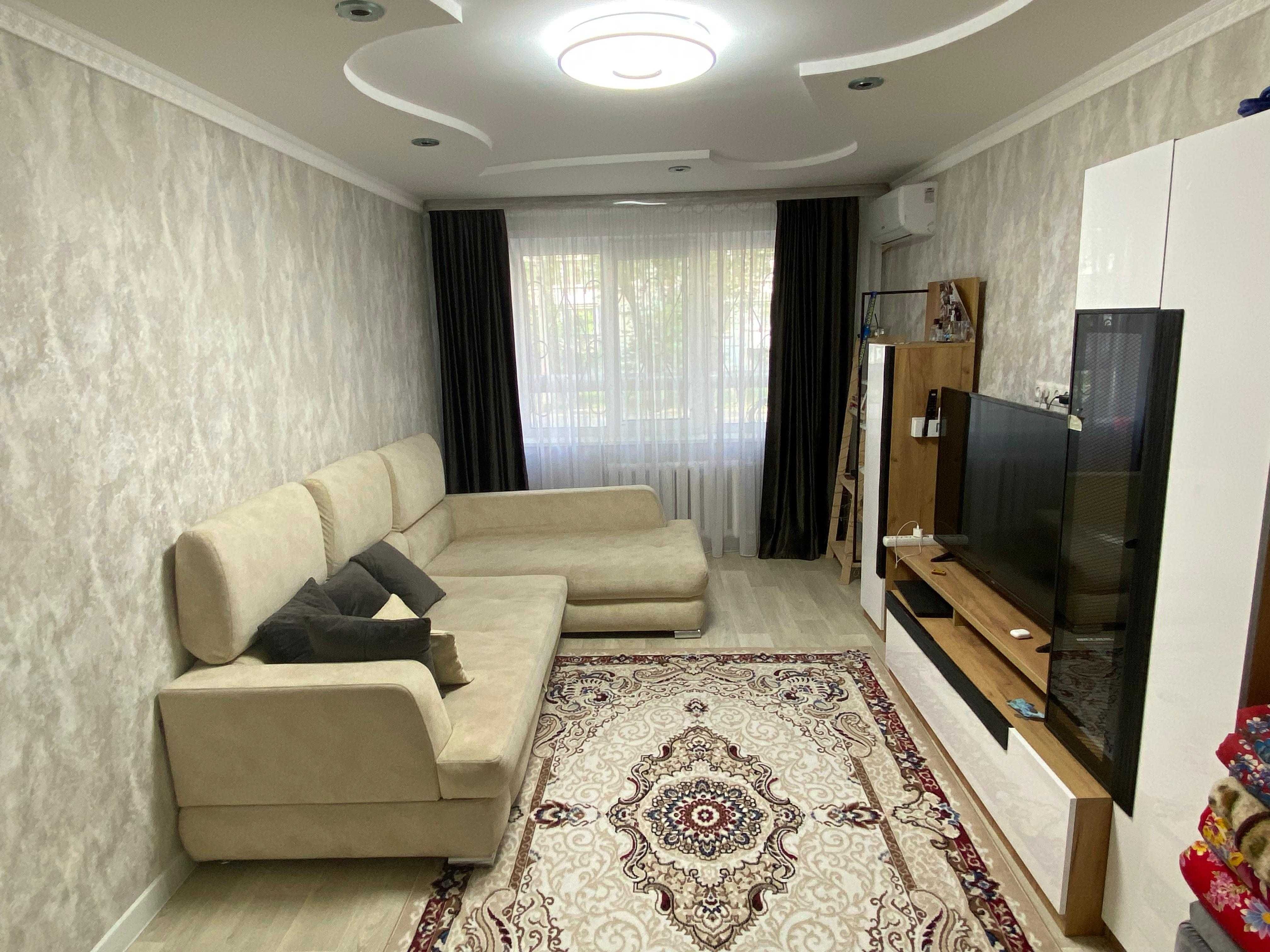 Продается 2 комн. квартира Район 3 Школа