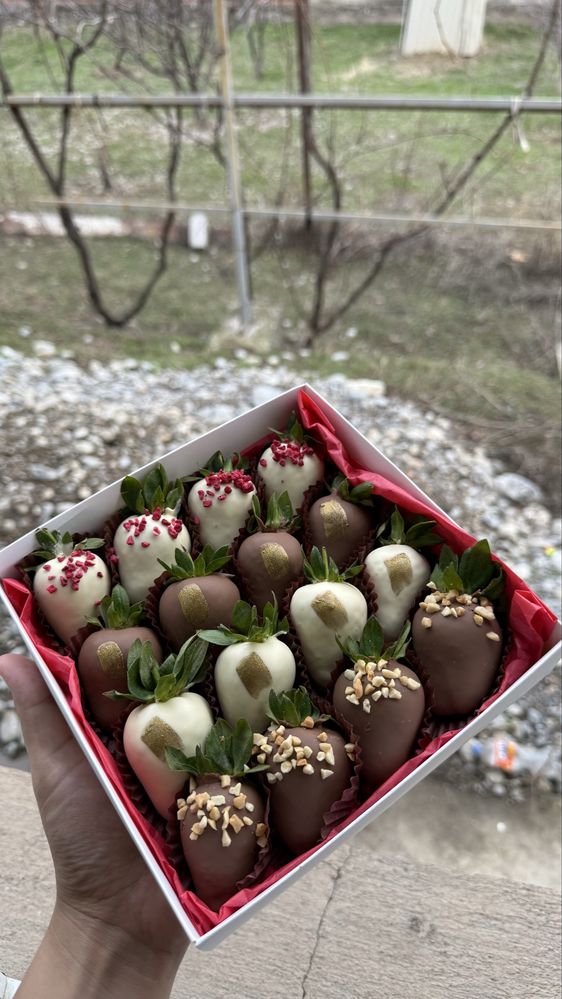 Клубника в шоколаде Аксукент Карасу Шымкент