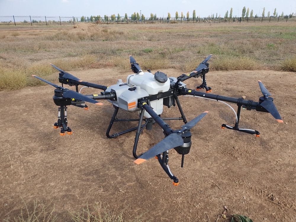 Продам агро дрон DJI T30