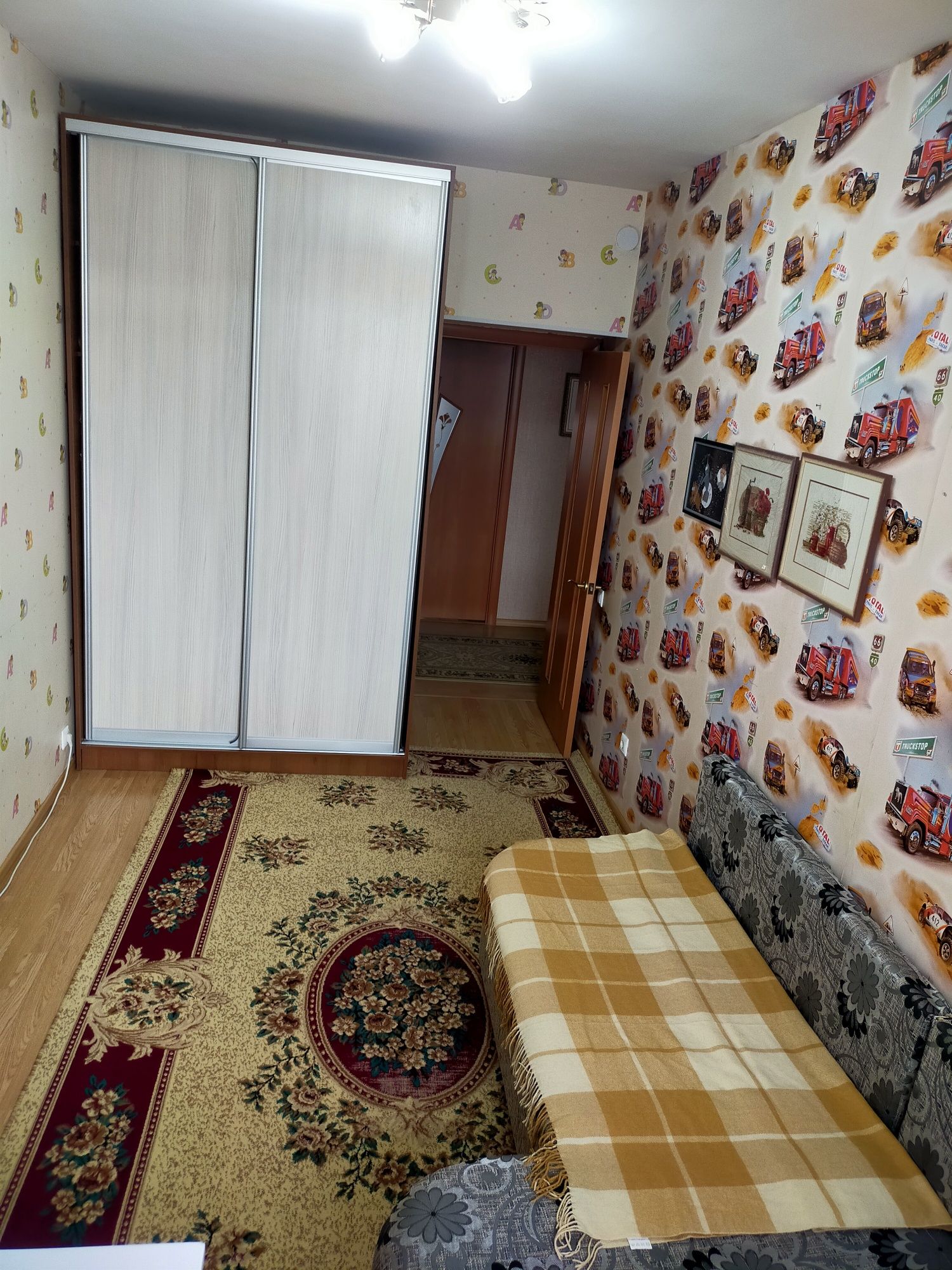 Продам 2 комнатную квартиру