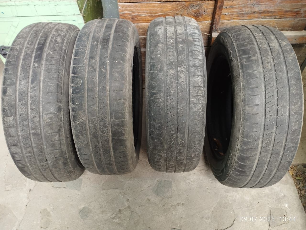 Продам шины срочно