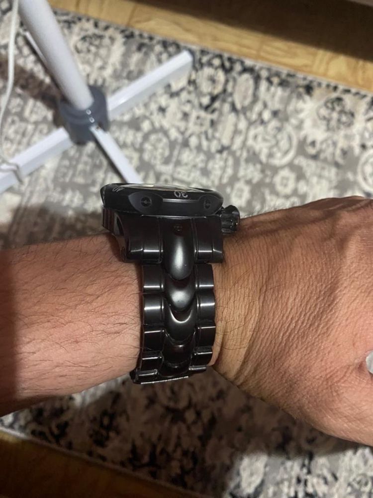 Продаю часы,оригинал INVICTA, в хорошем состоянии.