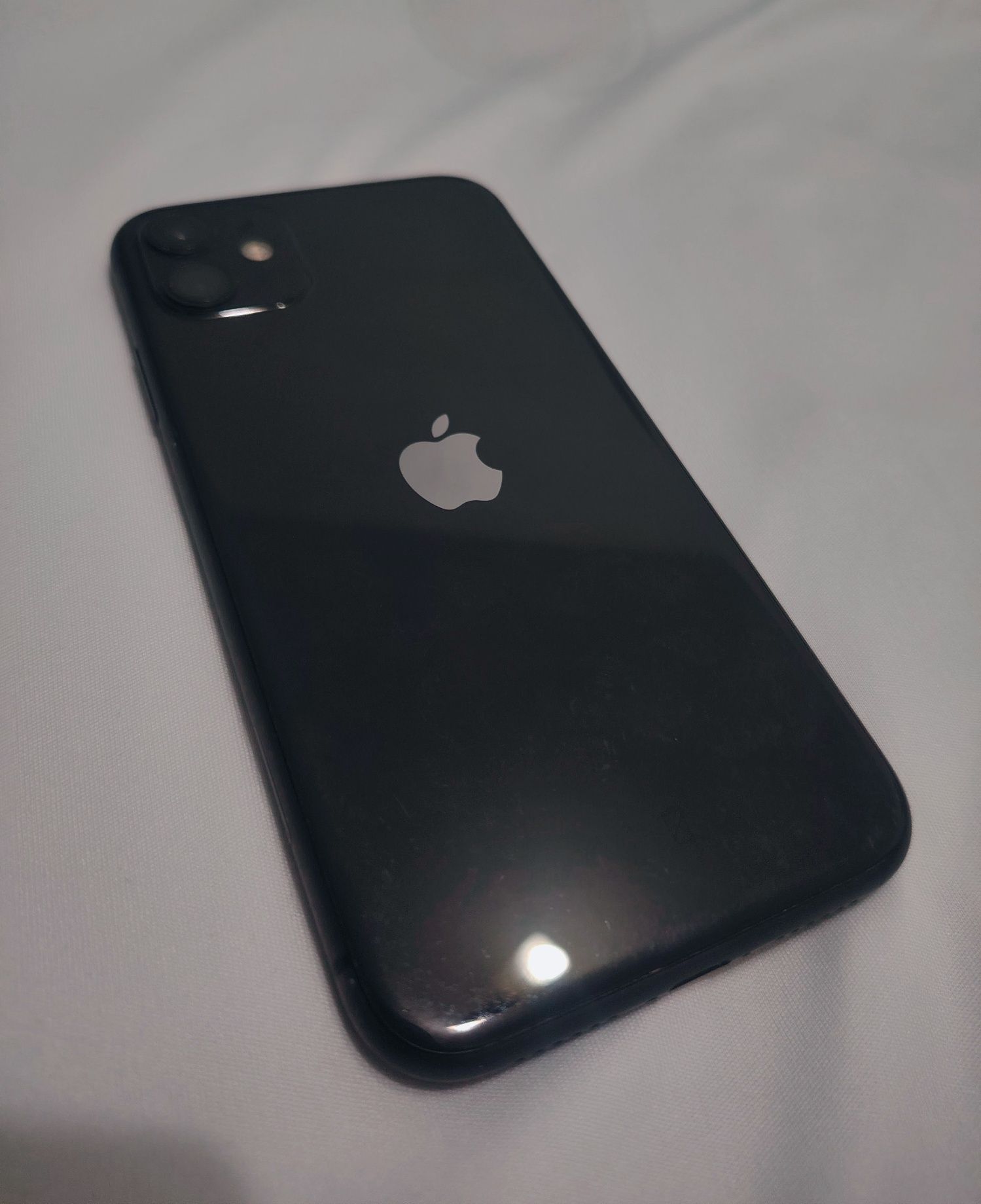 IPhone 11  память 128гб