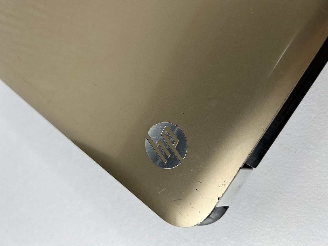 Ноутбук HP Pavilion g6 в золотистом оттенке, 4х ядерный