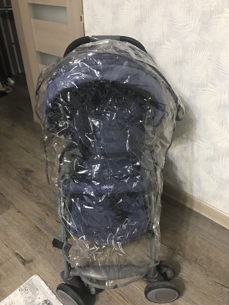 Коляска Chicco Италия