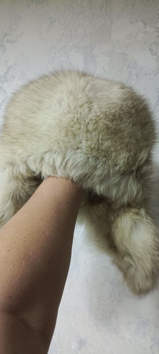 Продаю женскую шапку из кролика