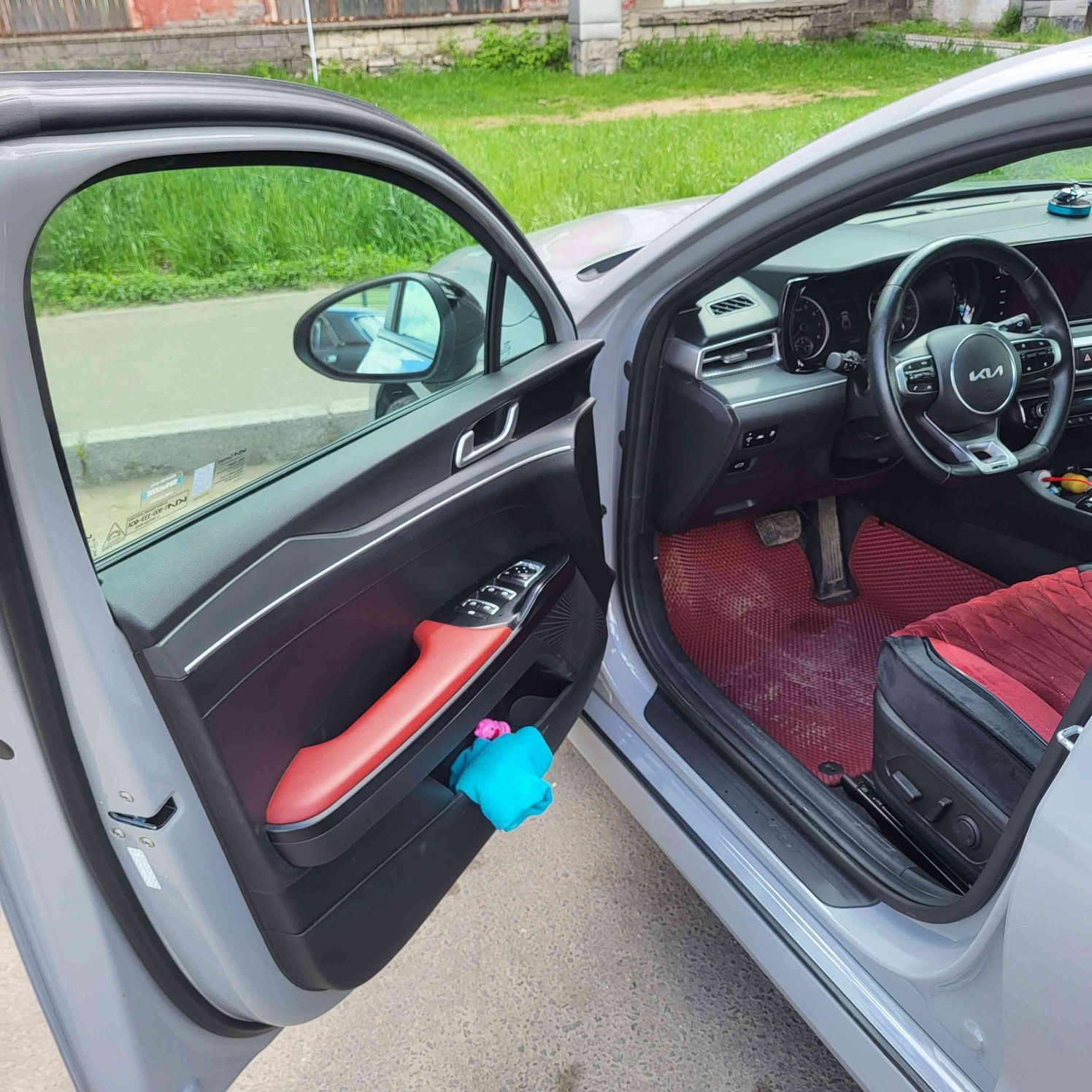 Продам Киа к5 2022 года