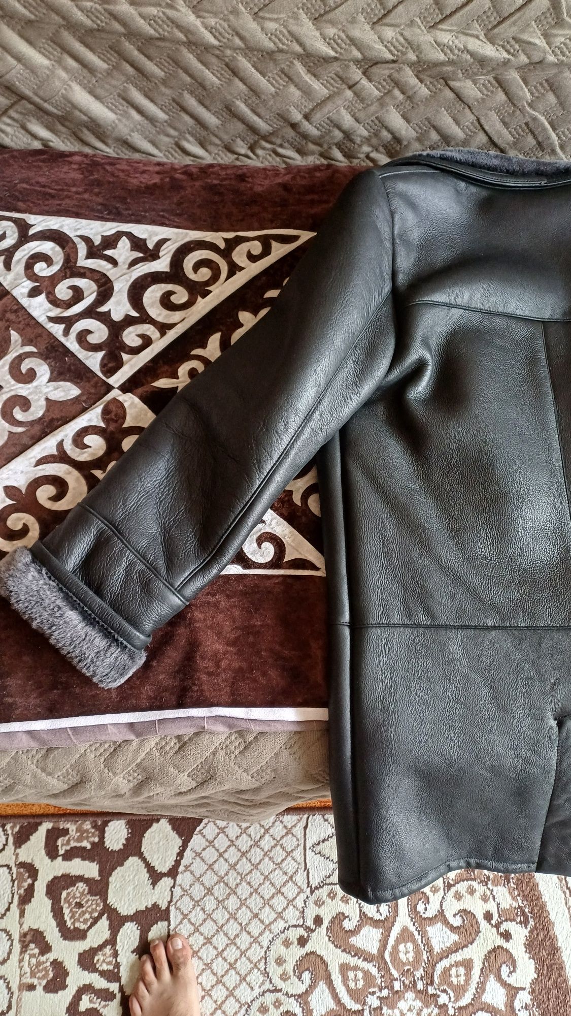 Продам дублёнку новая