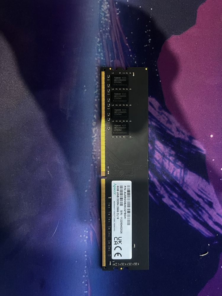 Продам оперативку ddr4 8gb Apacer 2666mhz