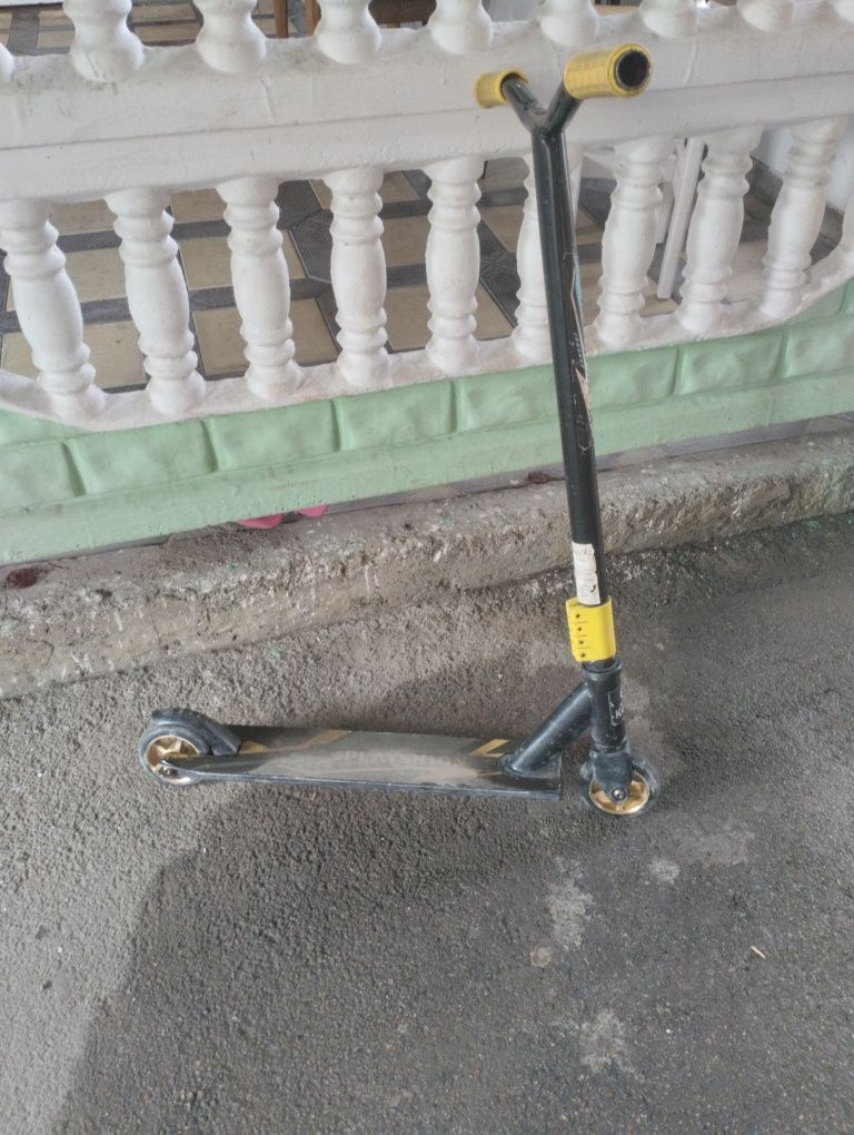 Продаю сомакат почти весь чорный