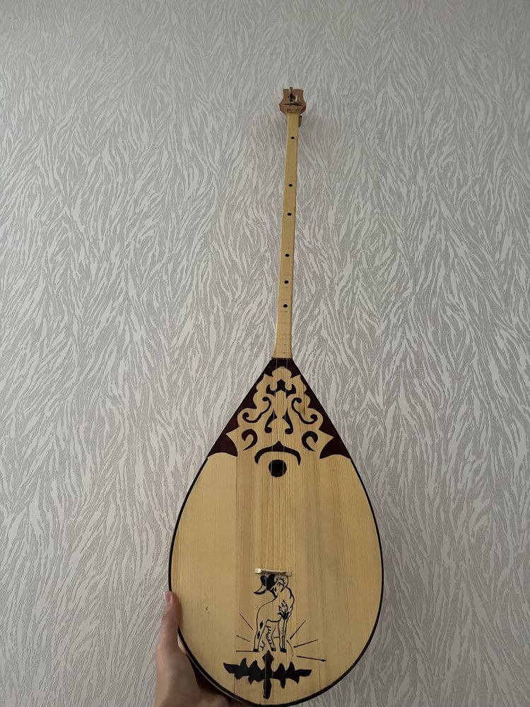 Продам домбру новую