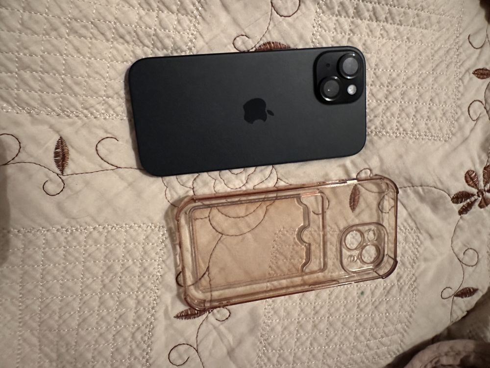 Iphone 15 128gb 100% емкость