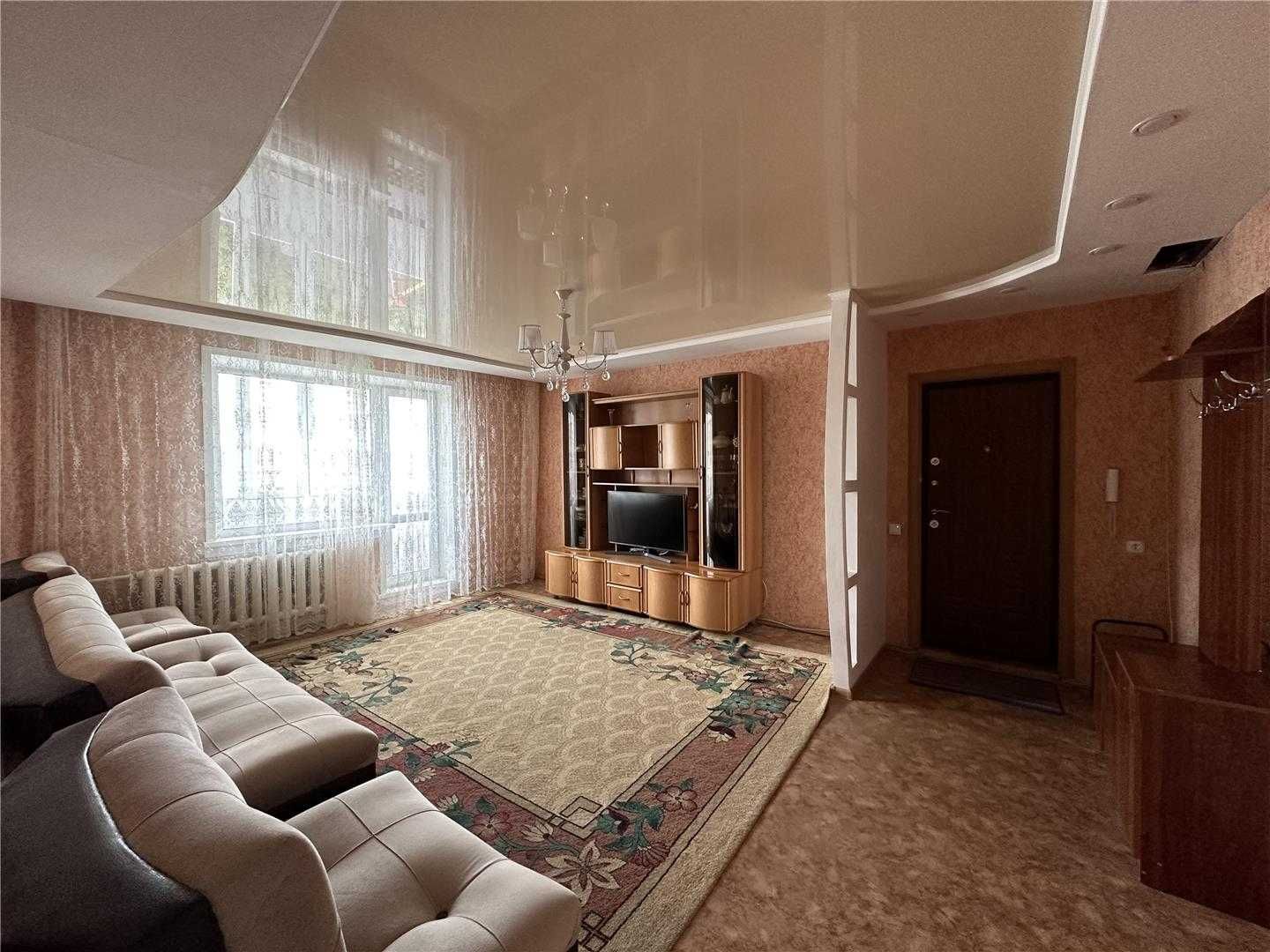 В верхнем Центре-3 предлагаем 4-комнатную квартиру на 5-этаже