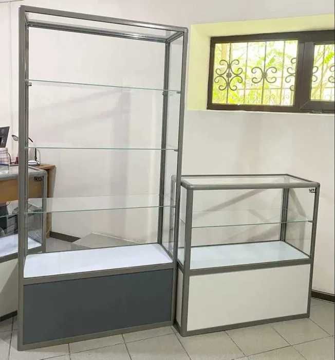Витрина торговая из профиля и стекла, Акция,прилавки,для магазина alvi