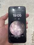 iPhone se 2020 все в оригинале минусов нету. СРОЧНО