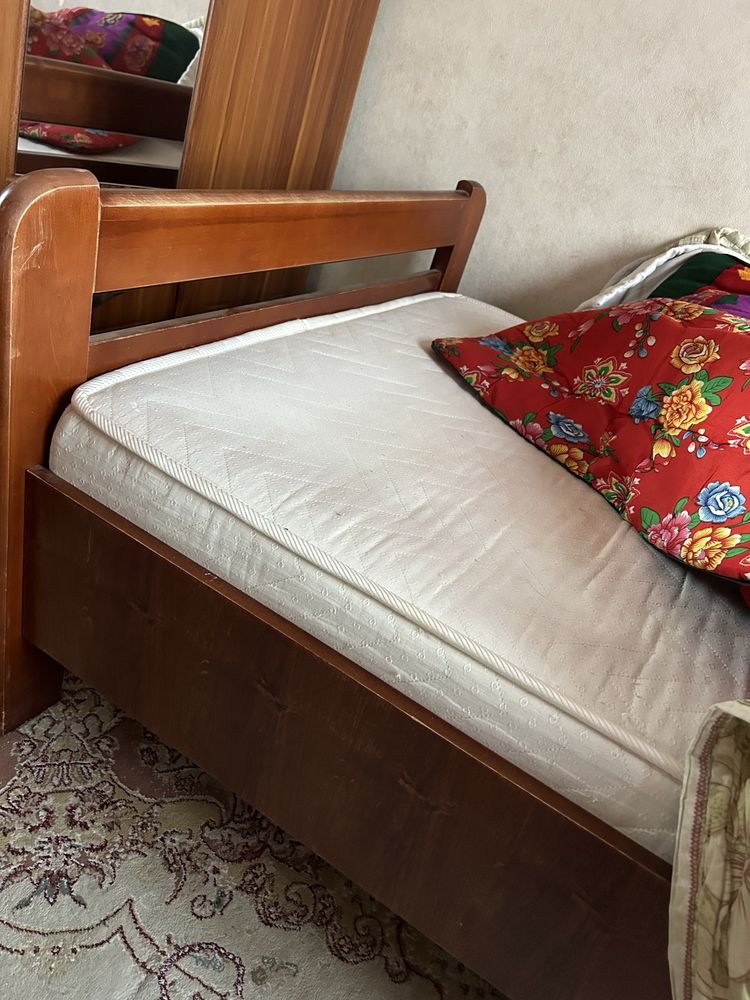 Кровать продам не дорого