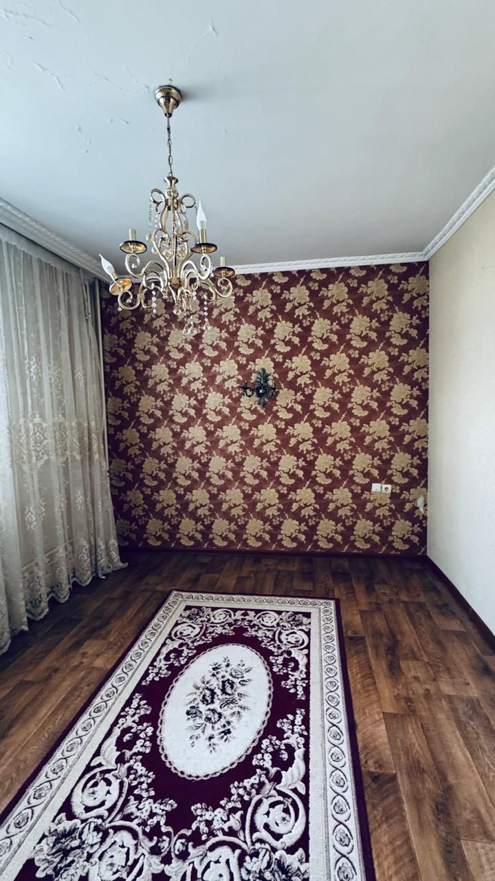 Срочно сдаётся 4 комн квартира