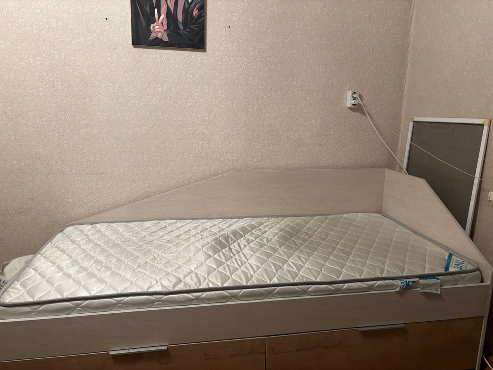 Кровать подростковая