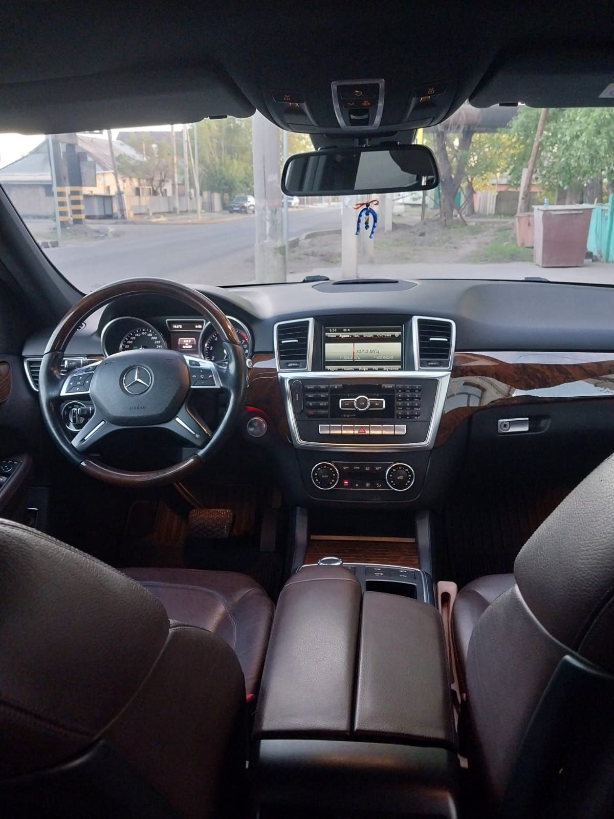 Продаю Mercedes-Benz Ml 400 3.0 biturbo