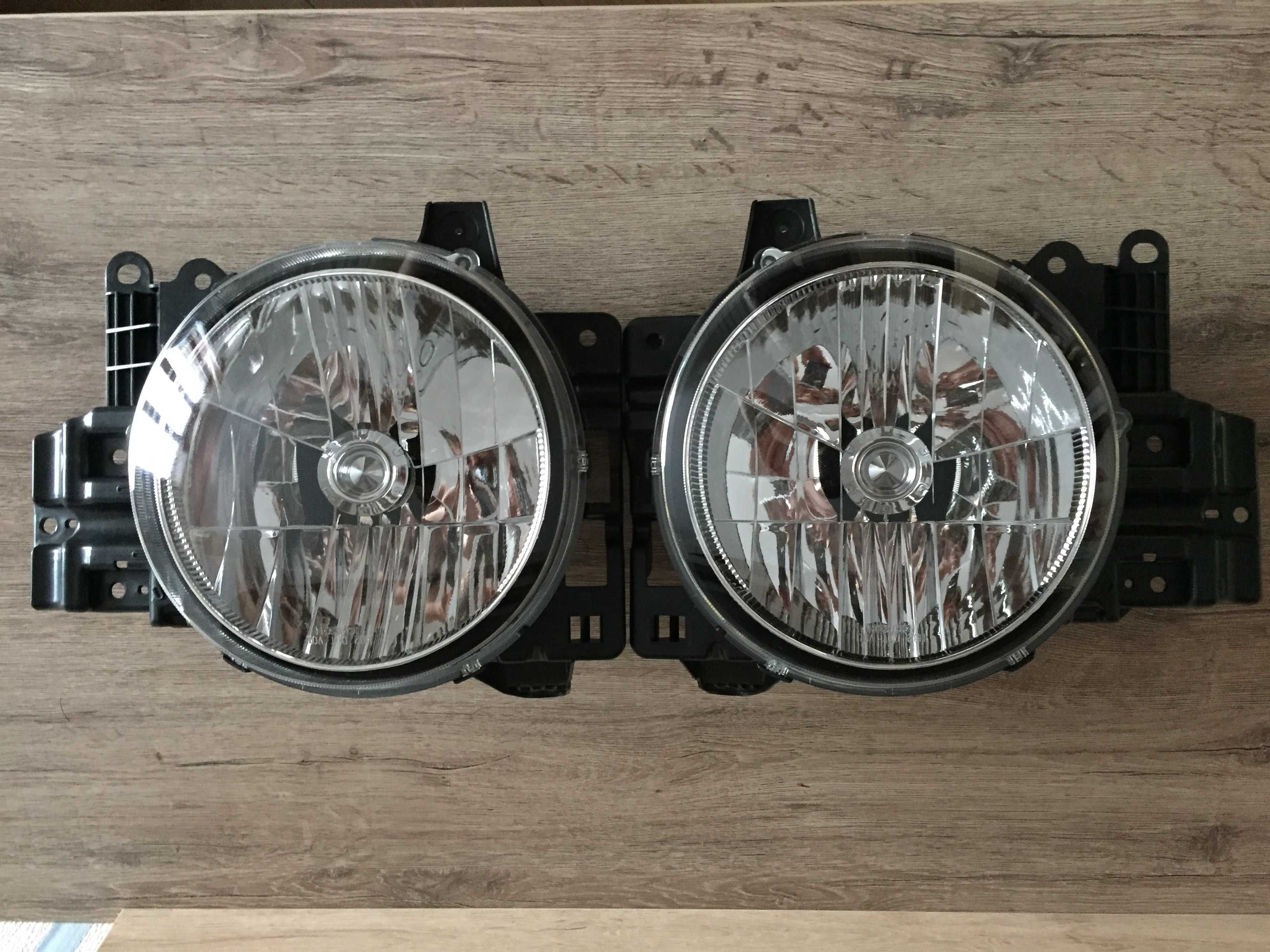 Фара, поворотник, фонарь на Toyota FJ Cruiser