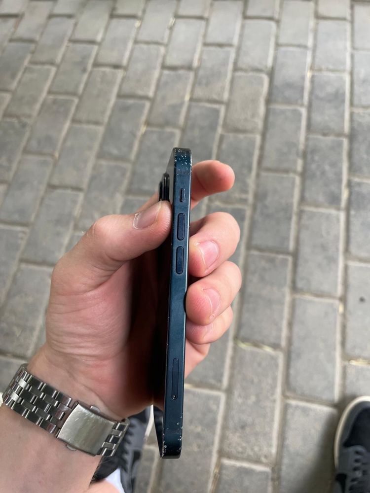 Продам iphone 13 mini