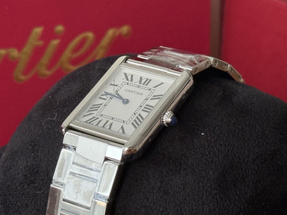Часы Cartier Tank Solo