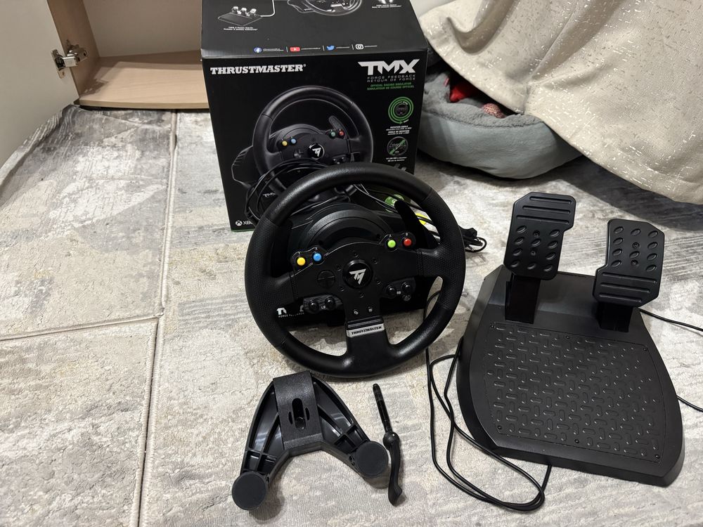 Игровой руль Thrustmaster TMX Force Feedback