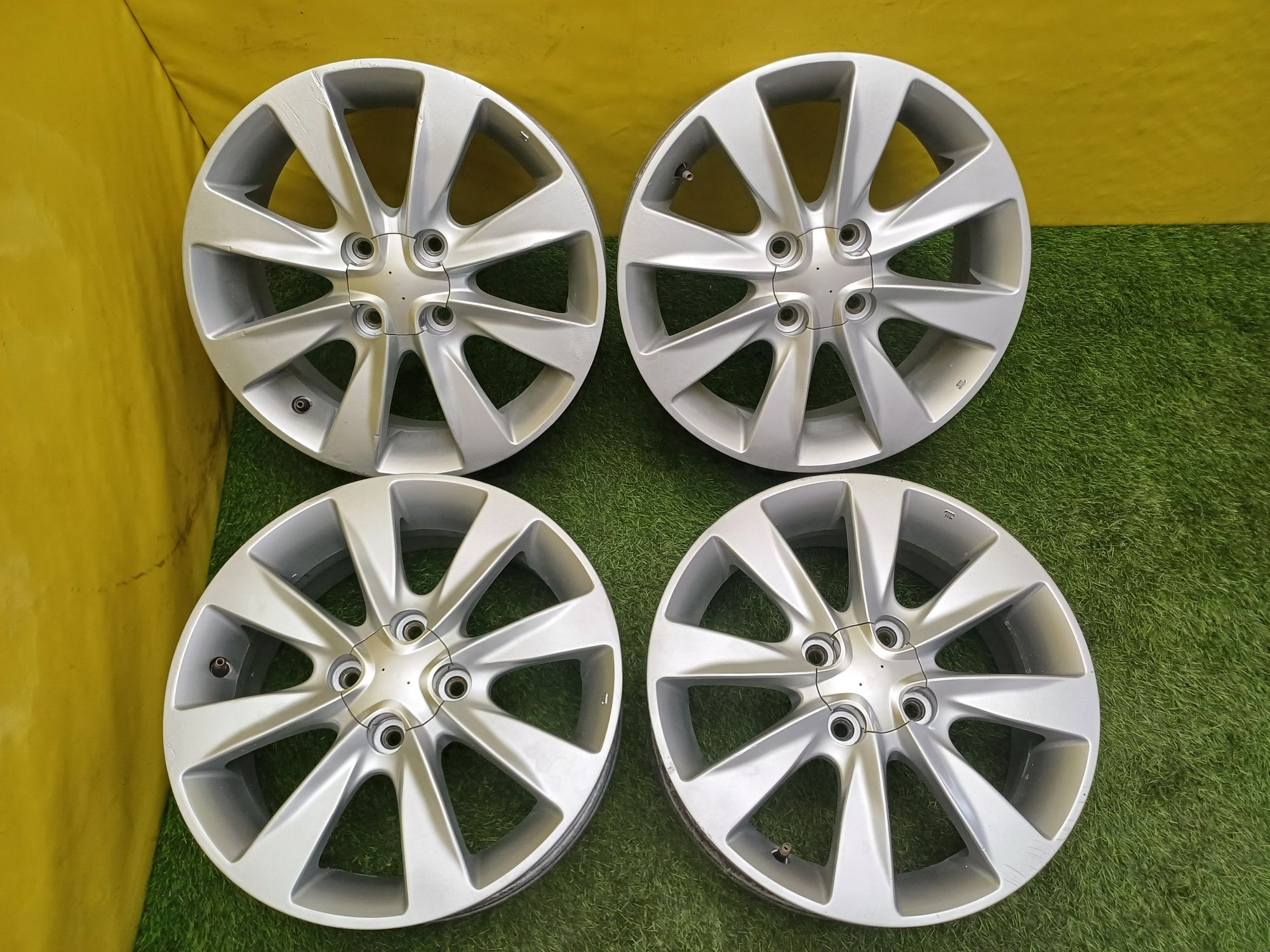 Диски R15 4×100 на Hyundai  и другие.