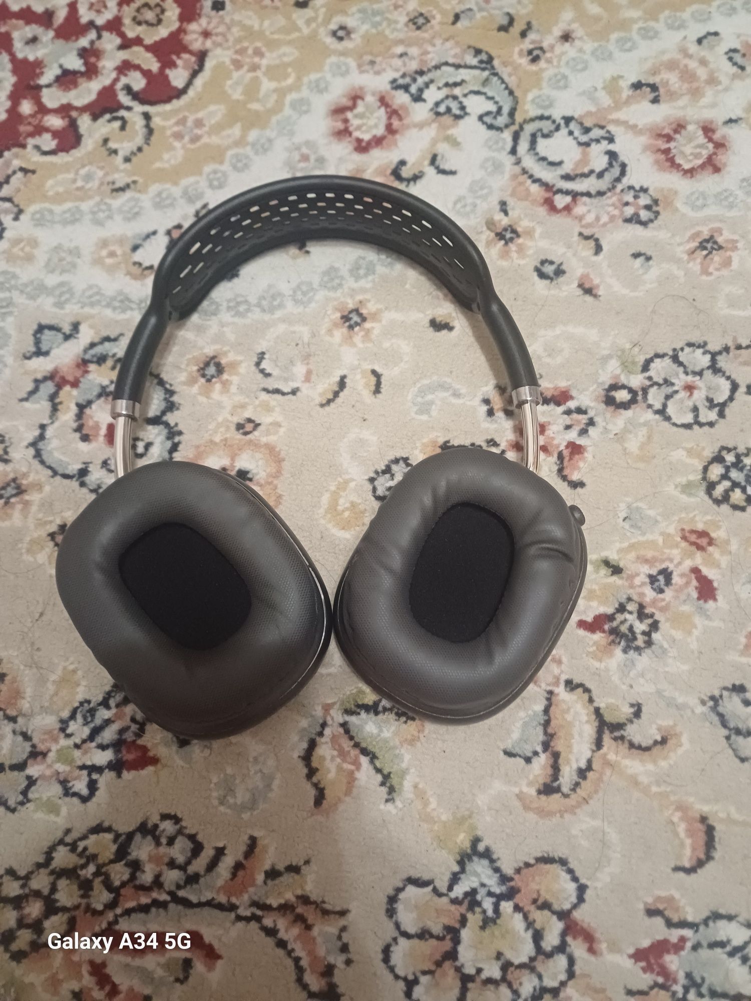 Наушники бу  Airpods Max