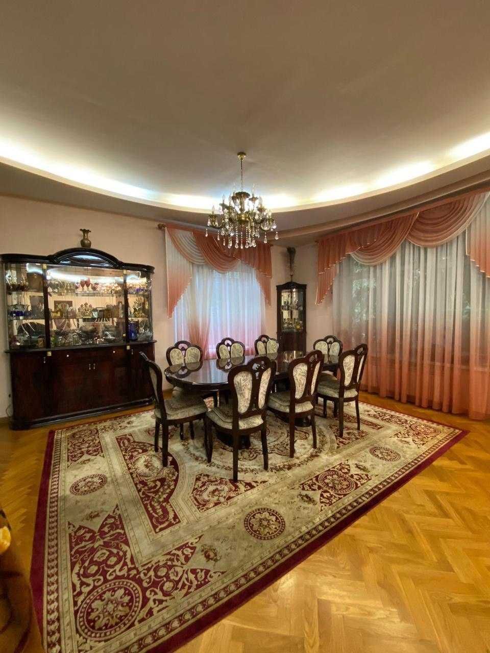 Гарнитур. Мебель в зал. комплект 3+1+8 предметов
