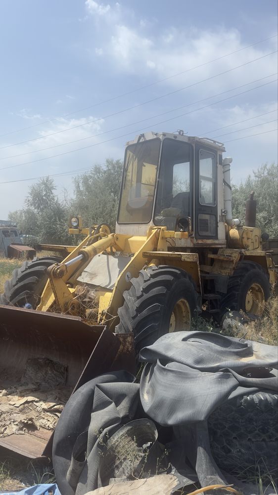 Продам погрузчик Амкодор
