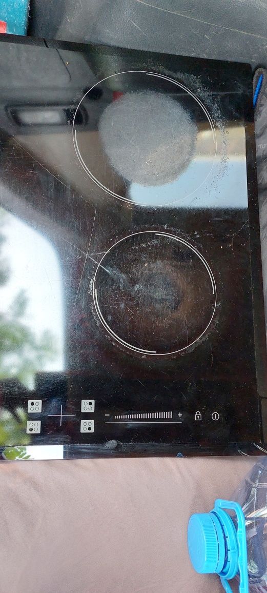 Индукционная варочная поверхность