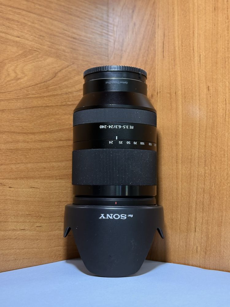 Sony 24-240 mm в идеальном состояни