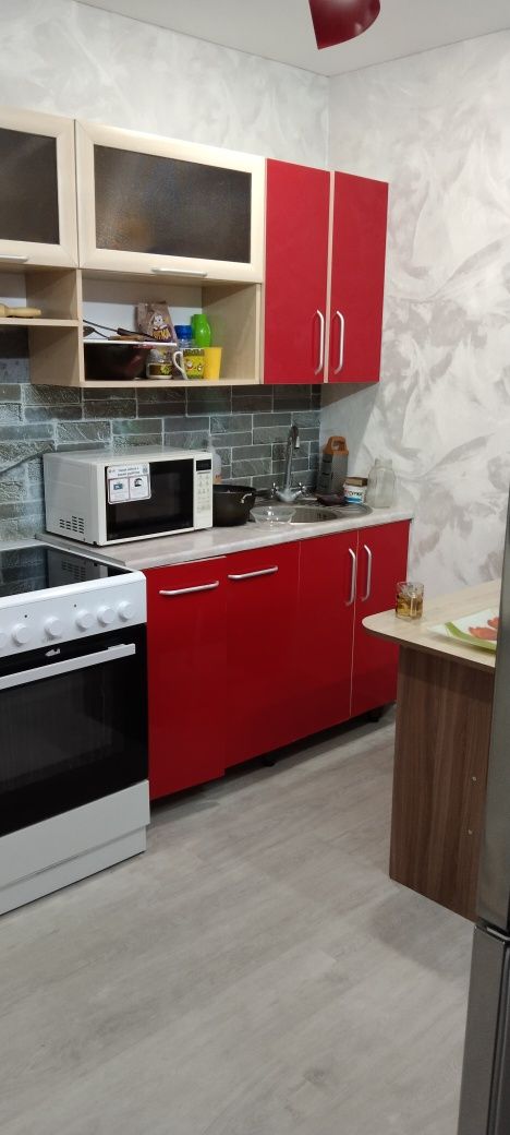 Продам 2-х комнатную квартиру КШТ Есенберлина 8