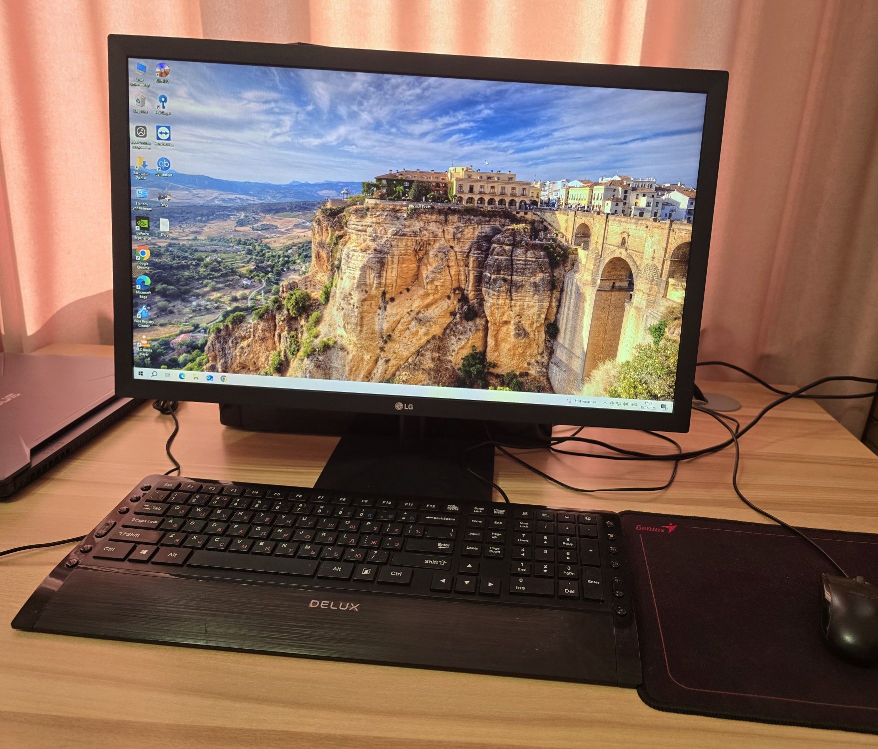 Продам игровой компьютер с монитором