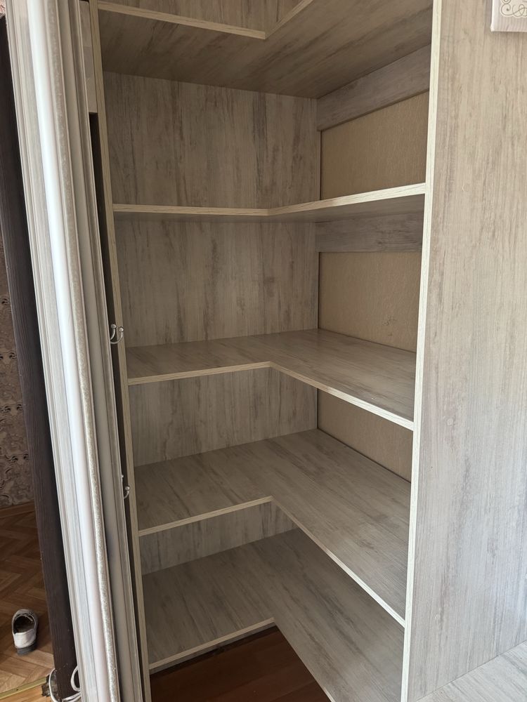 Продам шкаф купе