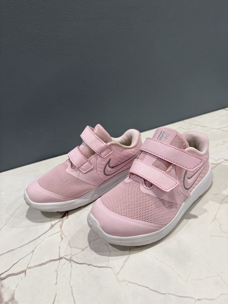 Кроссовки NIKE для девочки 27 размер