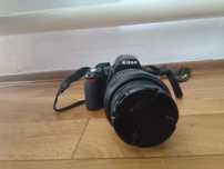 Nikon D3100.     .