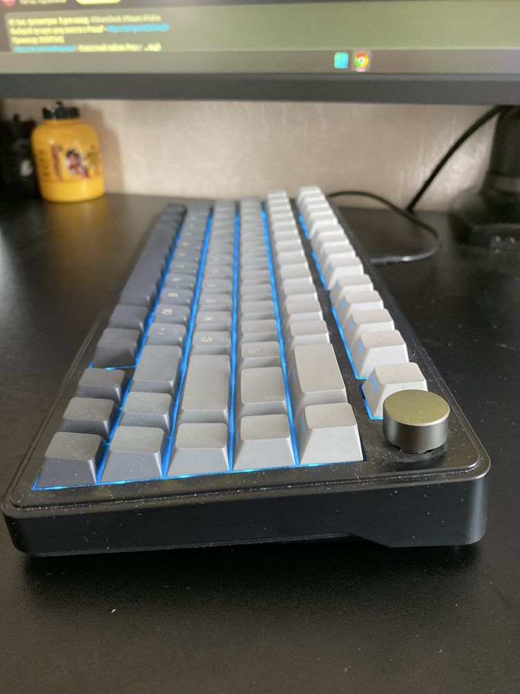 Продаю беспроводную механическую клавиатуру Attack Shark X85 | RGB
