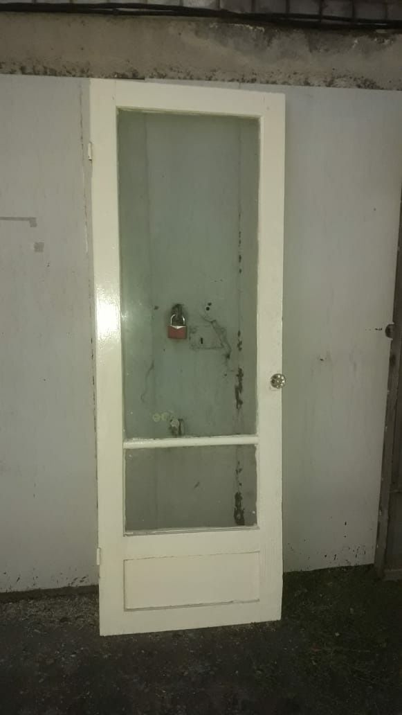 Короб 207 см * 85 см , дверь 199 см * 70 см толщ 10 см