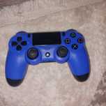 PS4 джостик с синим и чёрным окрасом