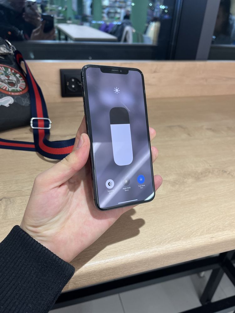 iphone xs max 64 black