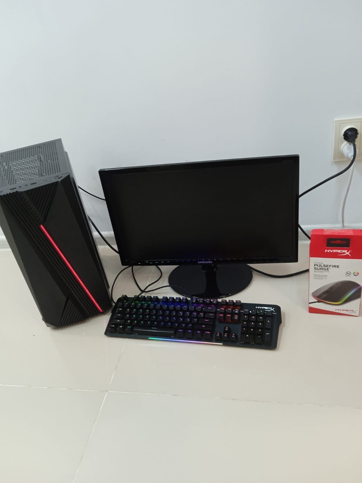 Продажа игрового комплекта с компьютером со скидкой