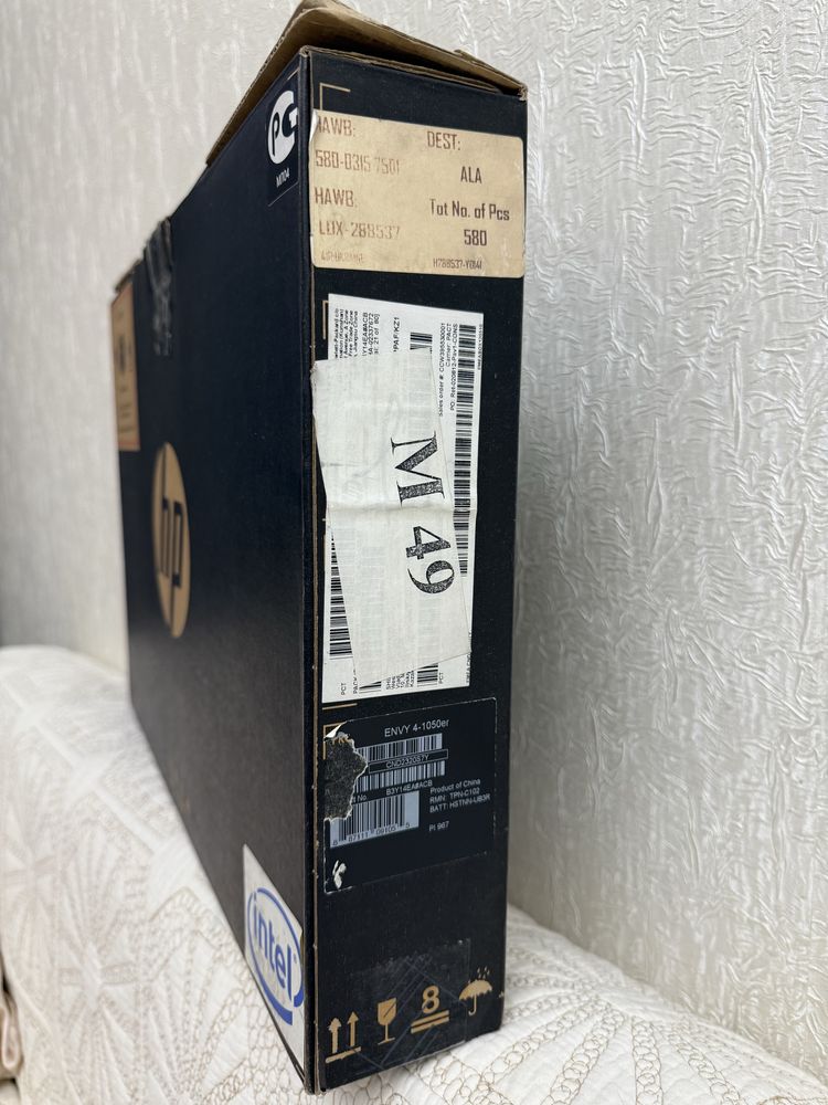 Ноутбук HP Envy 4-1050 er